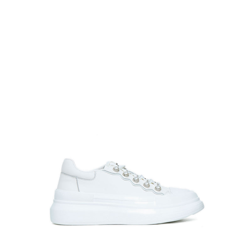 215325Wht Sneakers - White