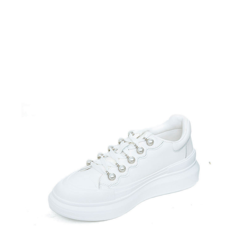 215325Wht Sneakers - White
