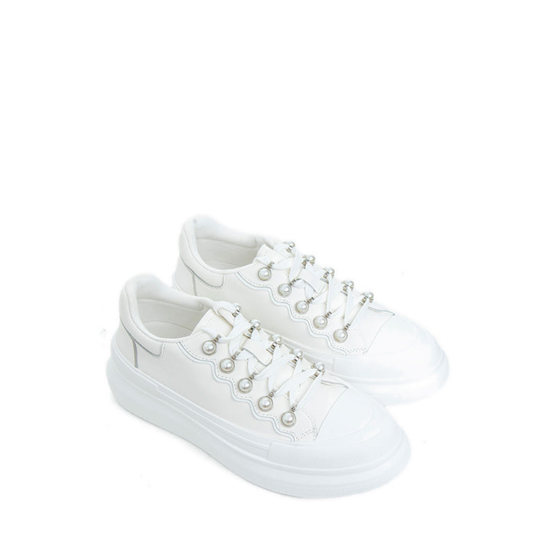 215325Wht Sneakers - White