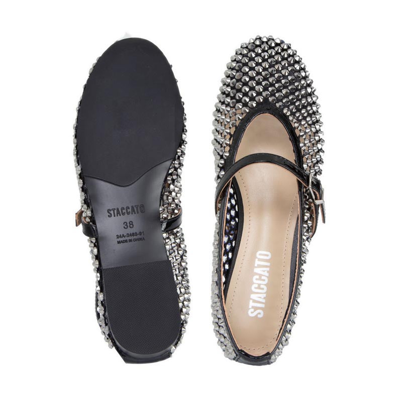 24A24-005 Flats - Black