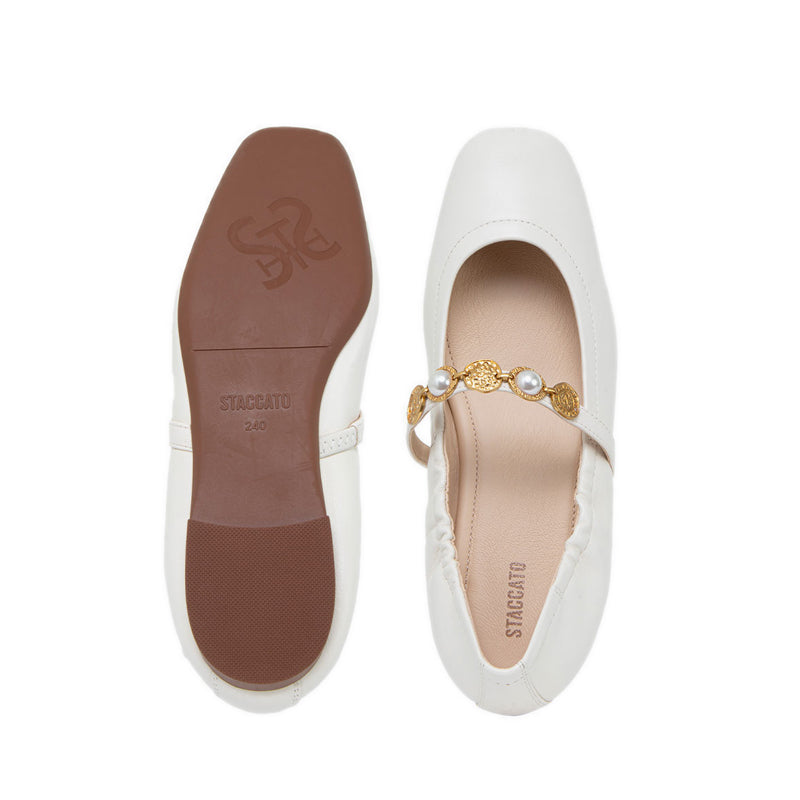 EPQ14-018 Flats - Beige