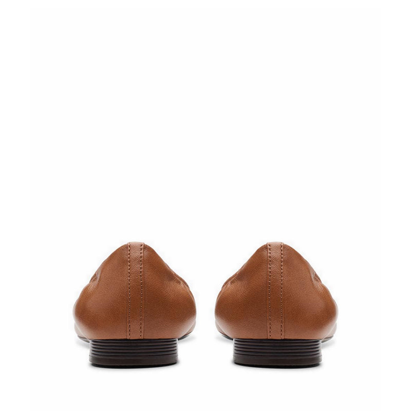 Loreleigh Ave Tan Leather