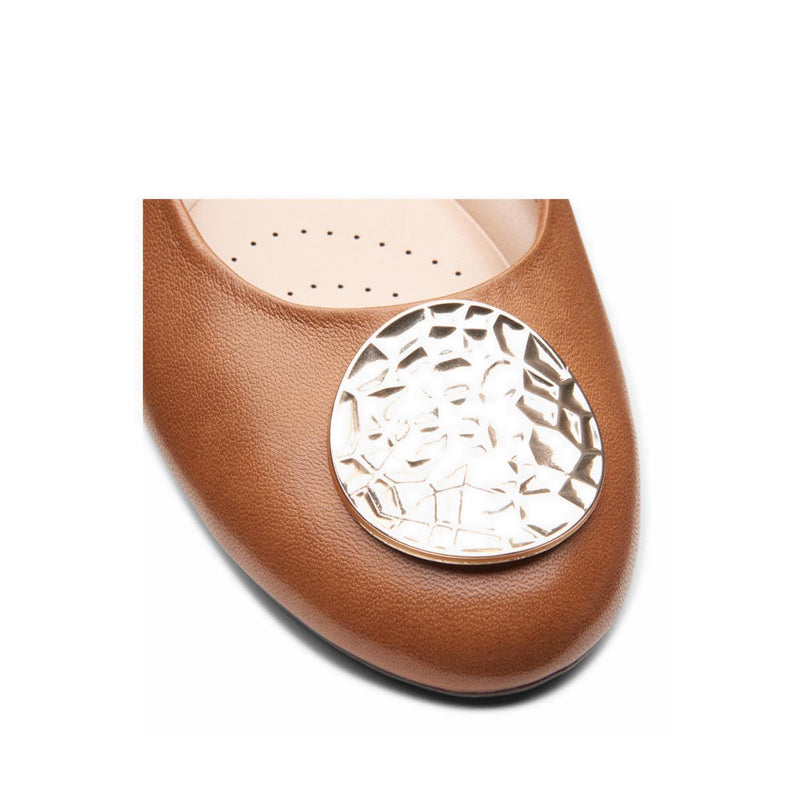 Loreleigh Ave Tan Leather