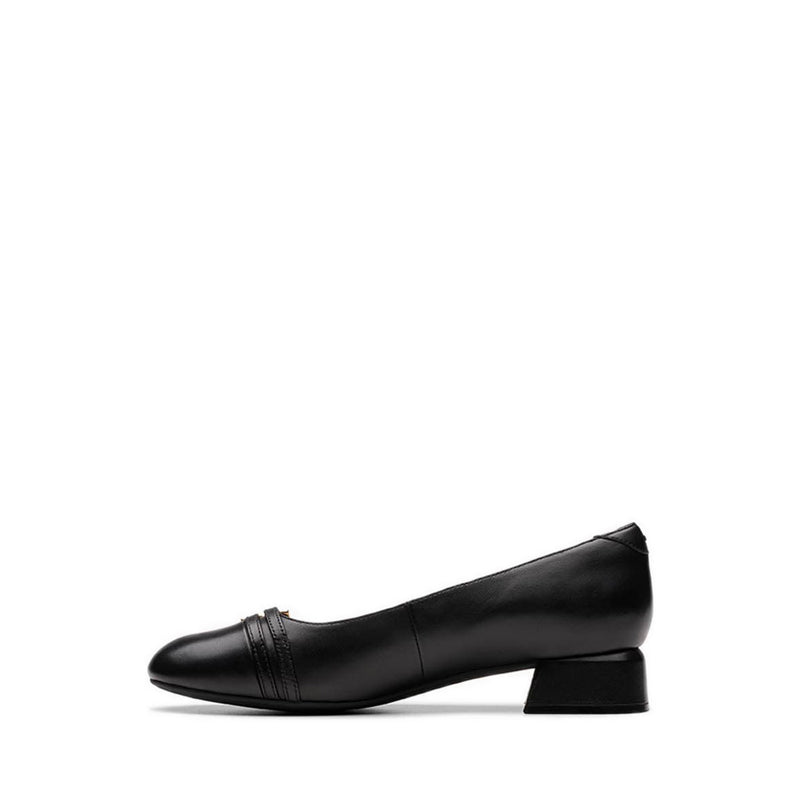 Daiss30 Court Black Leather