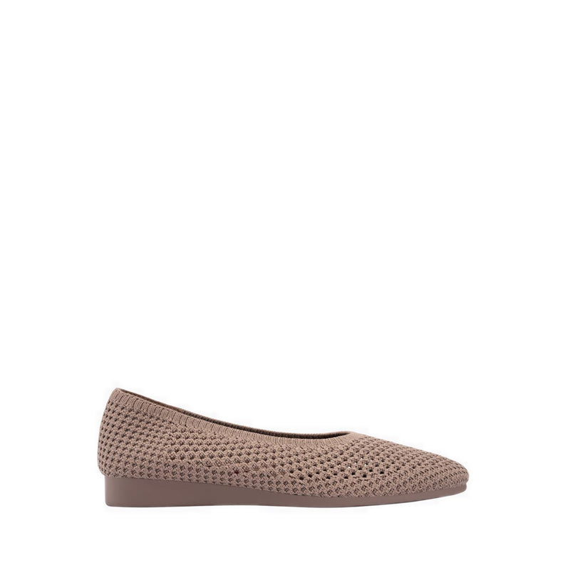 Honey EX Pointed Flats Women's Flats - Brown