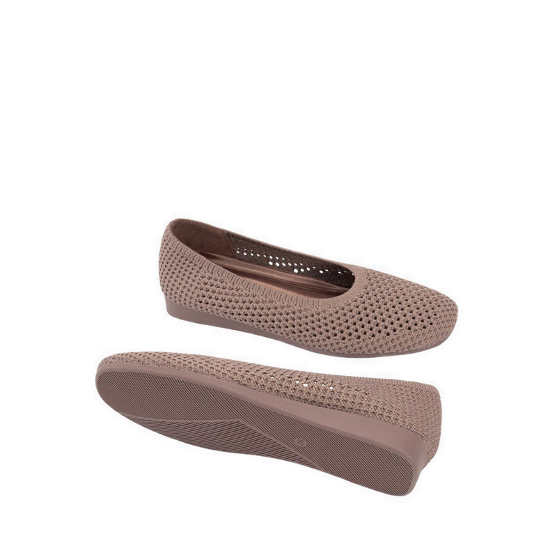 Honey EX Pointed Flats Women's Flats - Brown