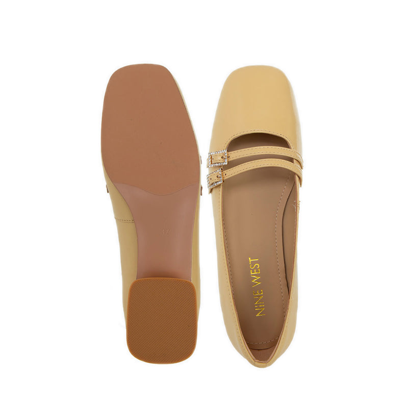 ZHA216-2 Women's Flats - Cream