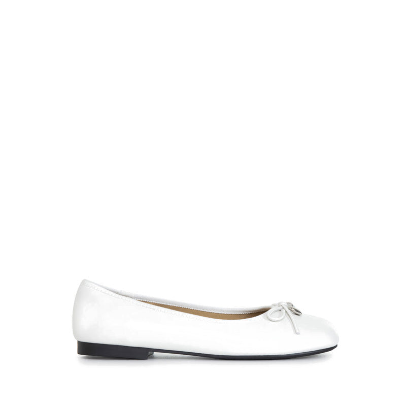 Atomic Heart & Pearl Charm Bow Flats - Beige