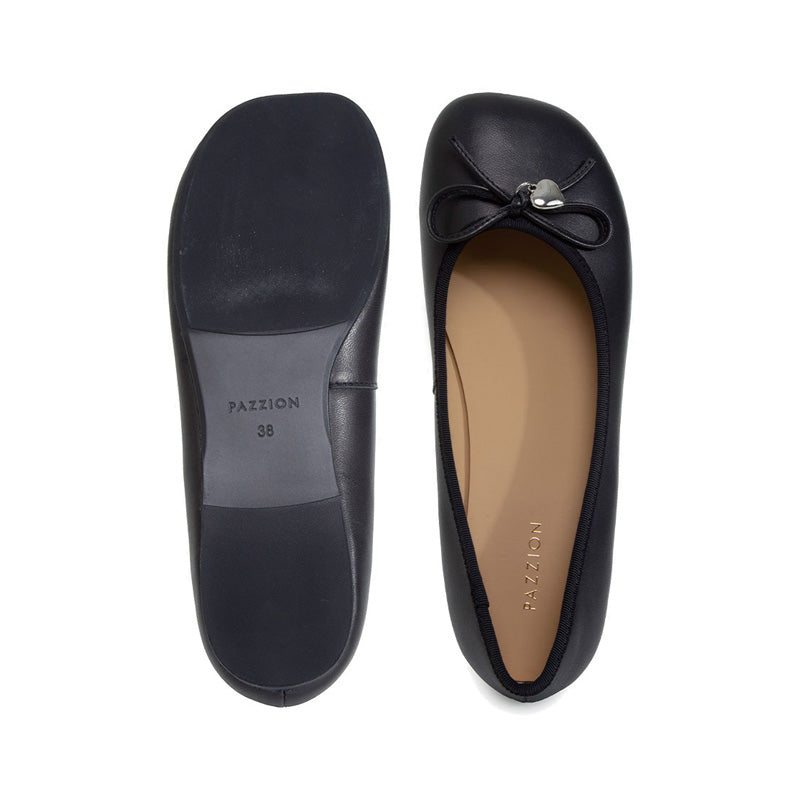 Atomic Heart & Pearl Charm Bow Flats - Black