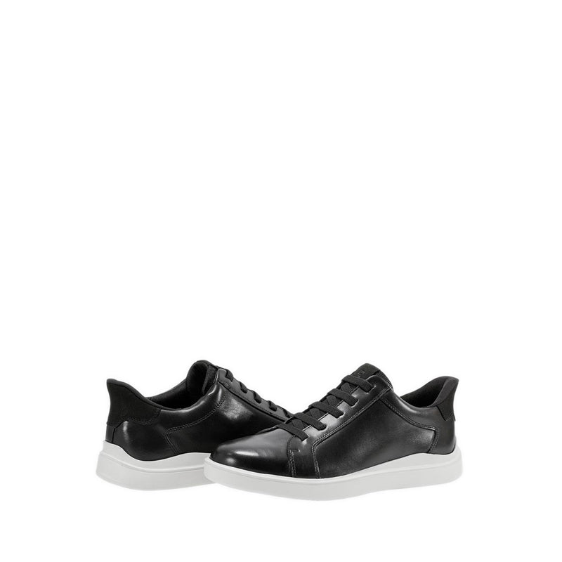 TYNNAR Sneakers - Black