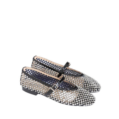 24A24-005 Flats - Black