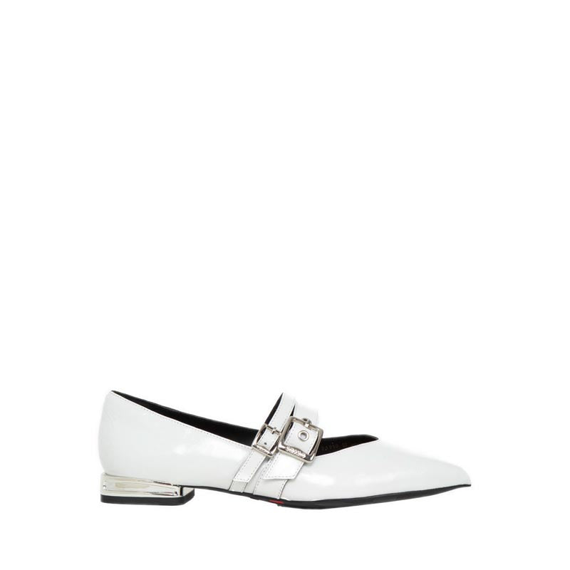 9A950-Wht Flats - White