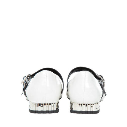 9A950-Wht Flats - White