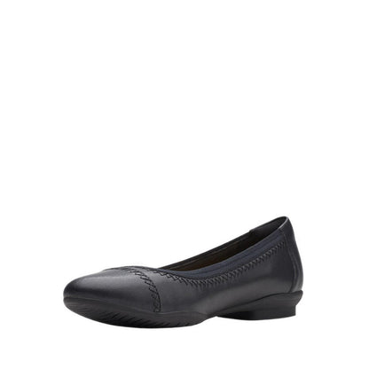 Clarks Womens Sara Bay - Black