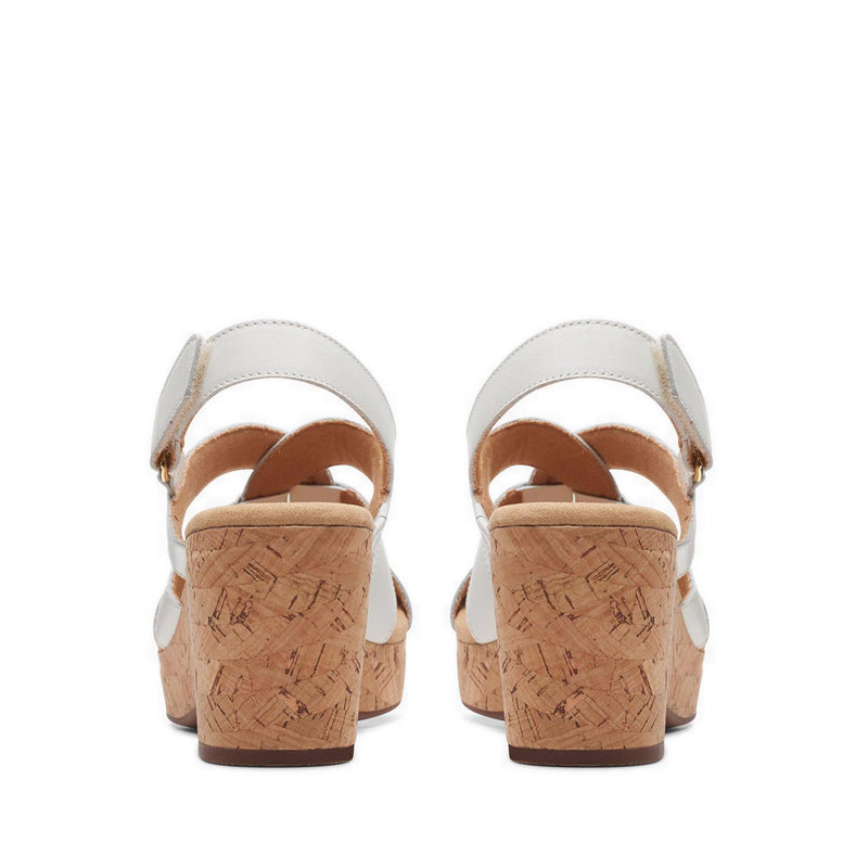 Womens Giselle Beach - White