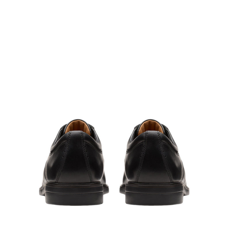 Un Kendric Way Black Leather