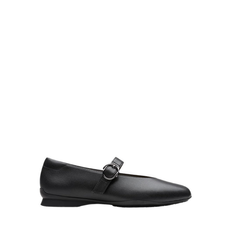 Jazmynn Iris Black Leather