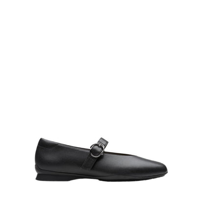 Jazmynn Iris Black Leather