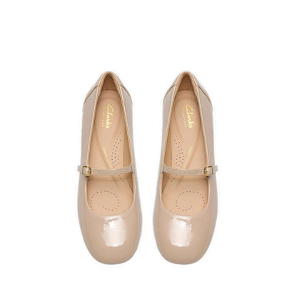 Women's Daiss30 Bar Patent - Beige