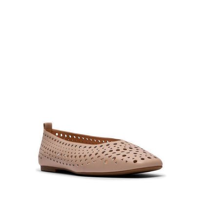Clarks Womens Befana Perf - Praline
