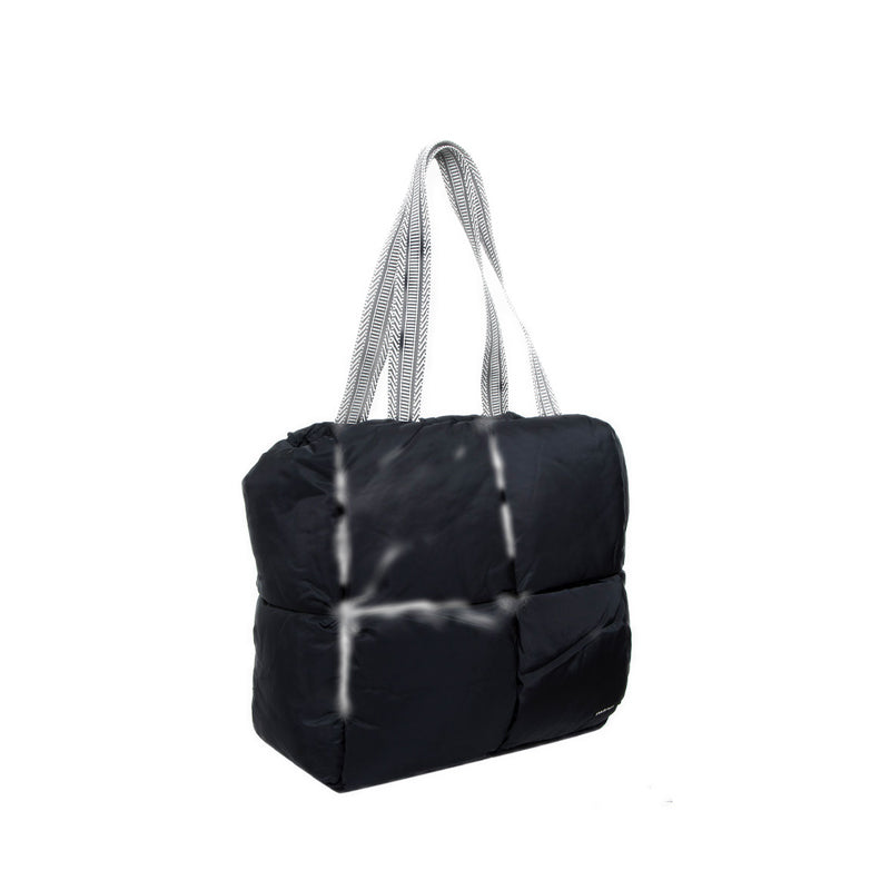 M131422 Tote Bags - Black