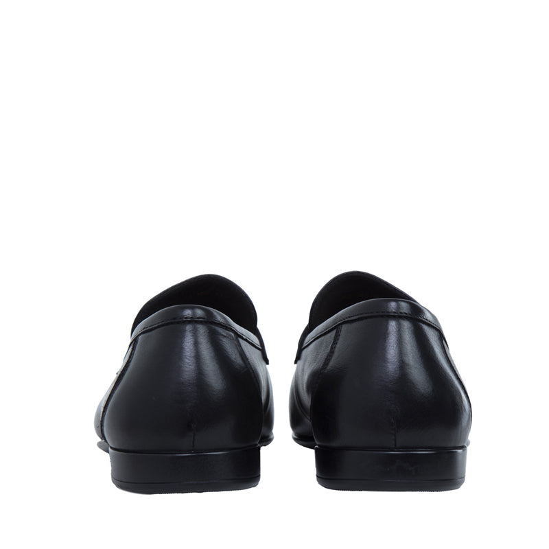 MF760AB Loafers - Black