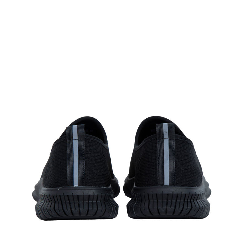 MRH69A Sneakers - Black